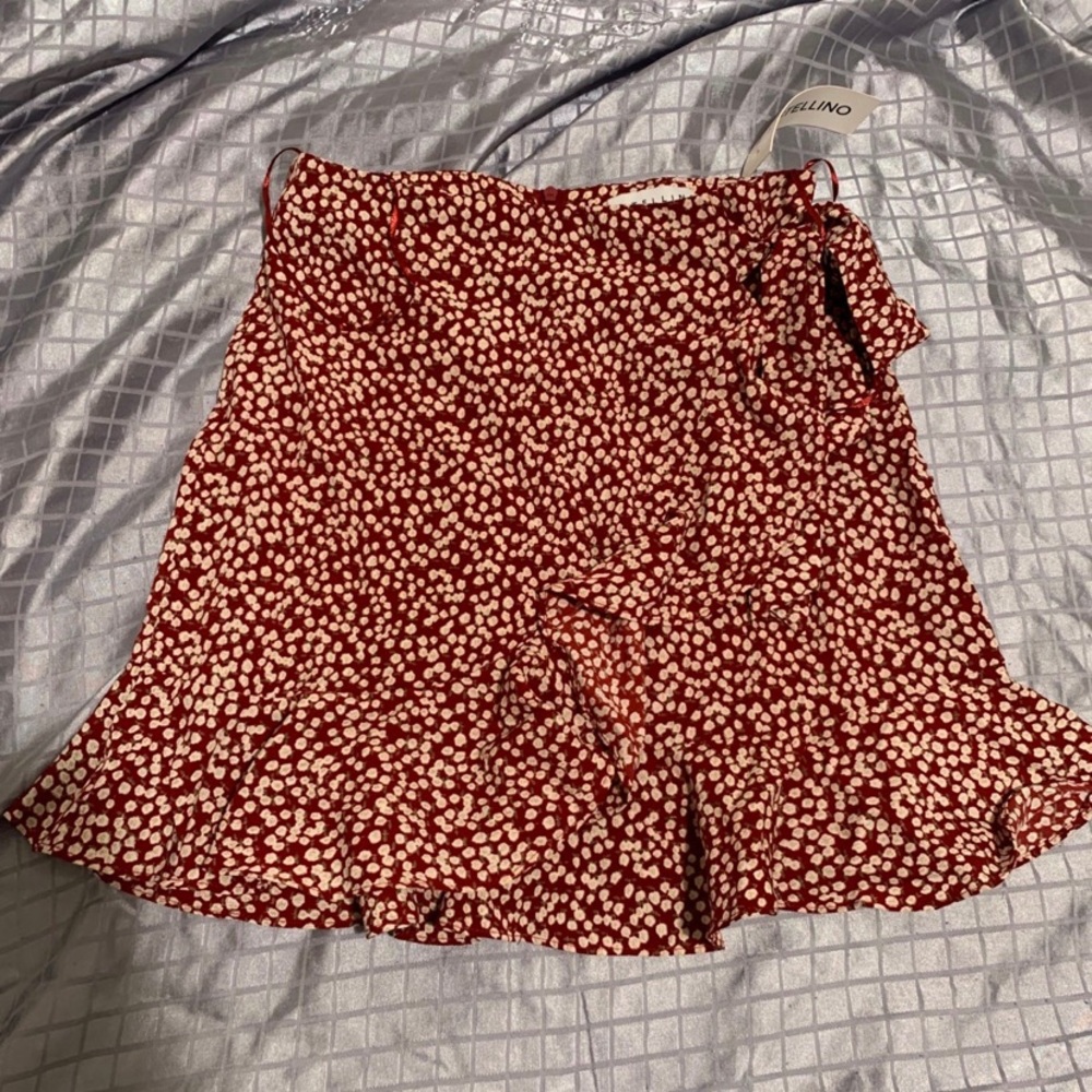 BNWT Red Floral Skirt